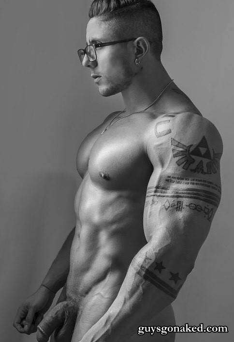 Bodybuilder with huge dick